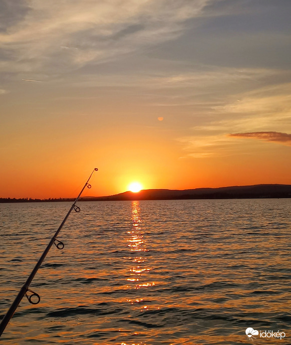 Őszi peca a Balaton közepén 