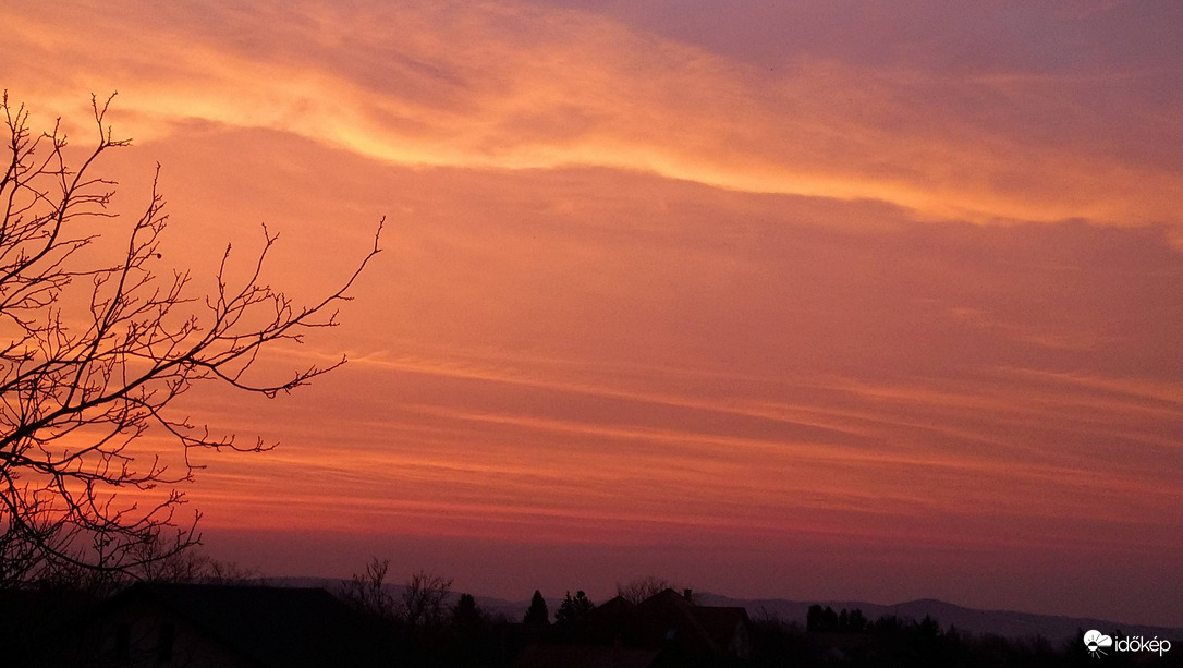 Napfelkelte_Vác_Törökhegy