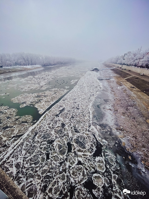 A befagyott Tisza... 4.