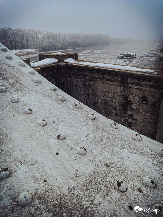A befagyott Tisza... 3.