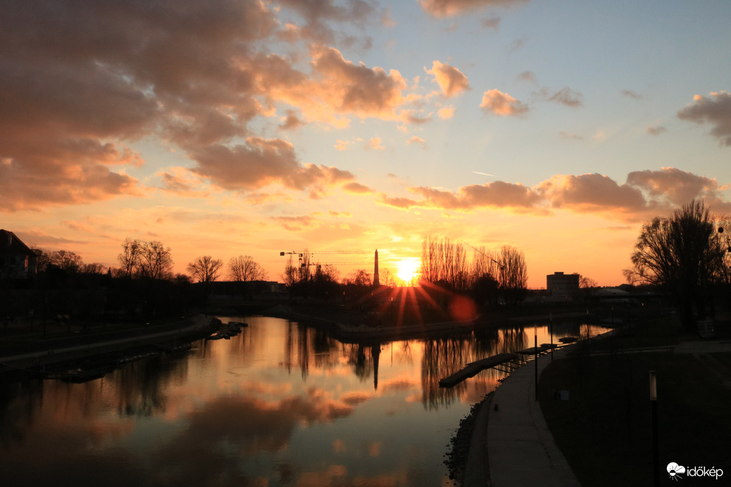 Szélcsend és felhővarázs