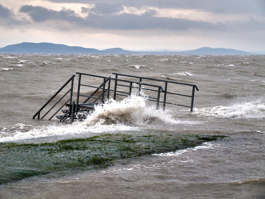2014.05.05 Hatalmas hullámok