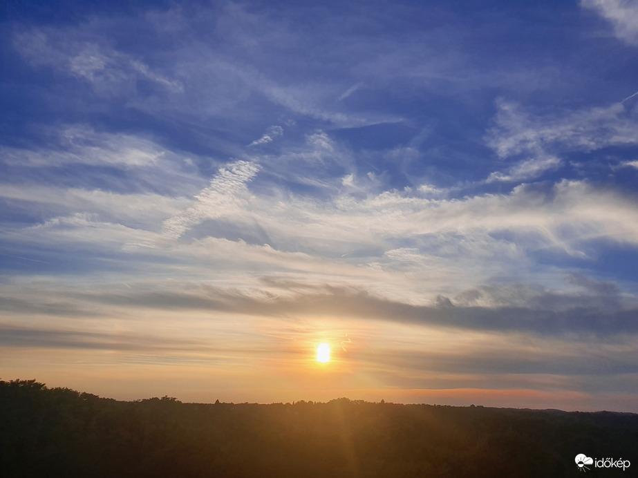 Napnyugta közeleg...07.18