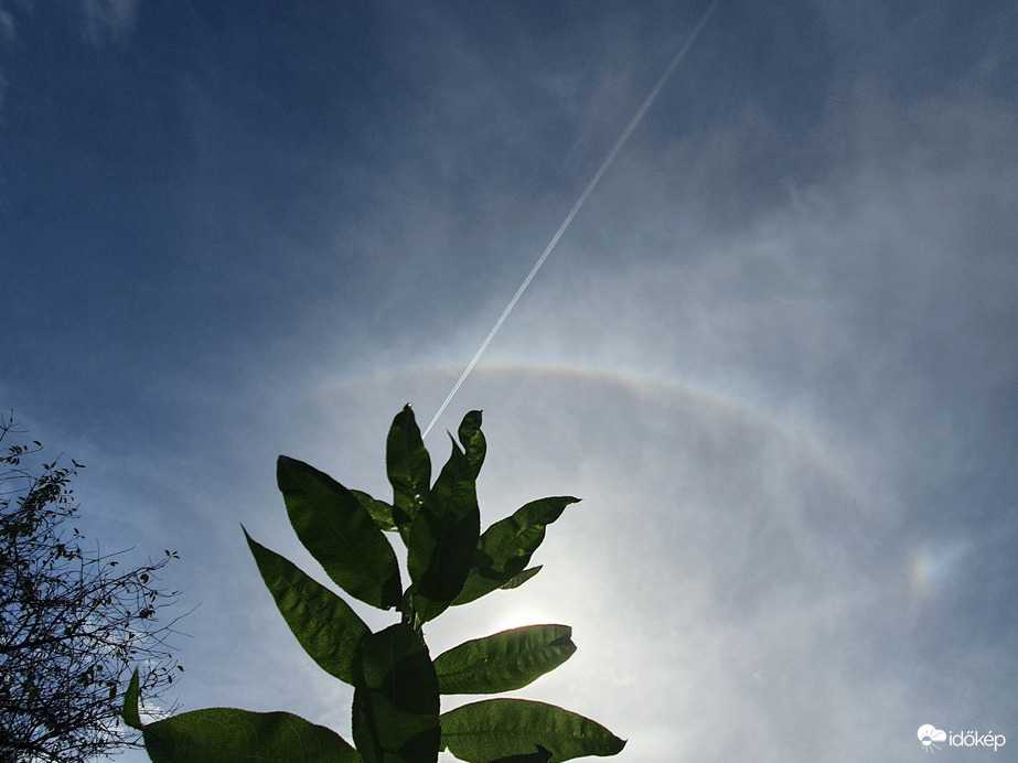 Zenit...melléknap...kondenzcsík