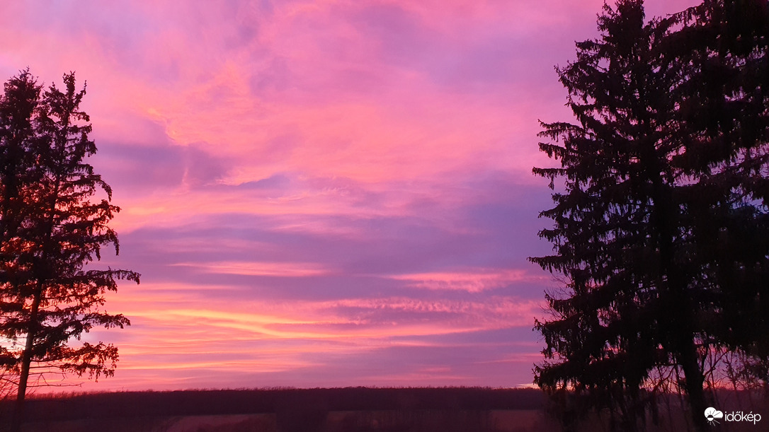 Málnaszínű alkony 02.20.
