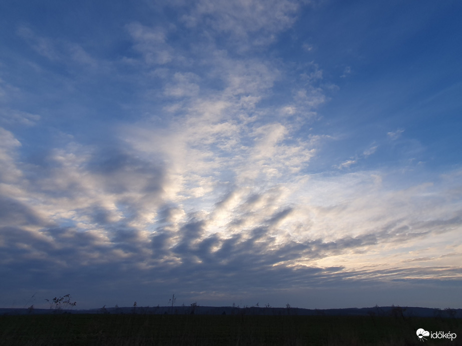 Napsugár helyett "felhősugár"