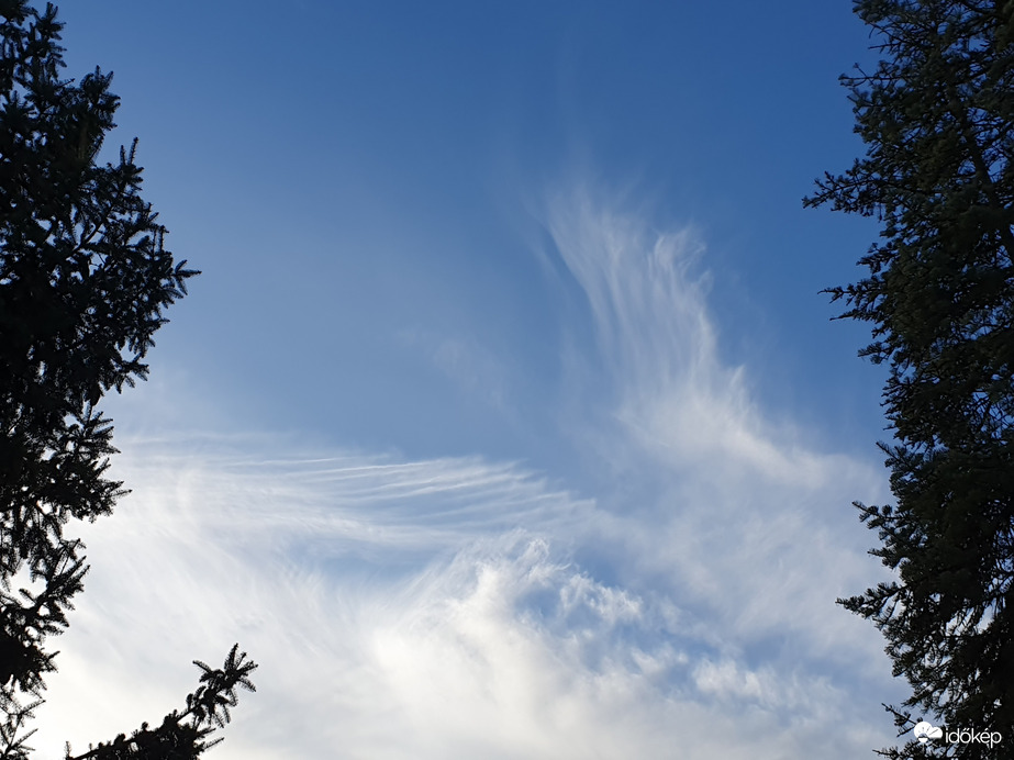 Vasárnapi felhővariációk 03.17.