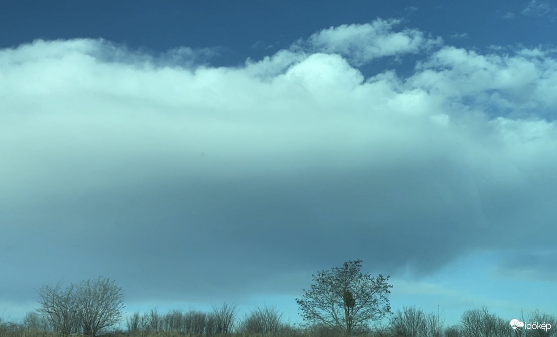 Itt már januárban tornyosulnak a cumulusok