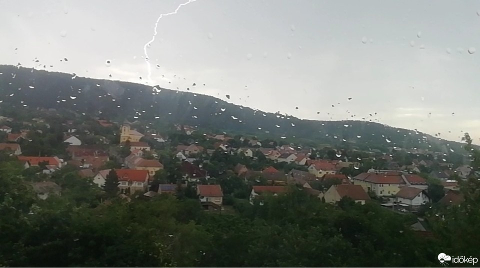 Pilisborosjenő