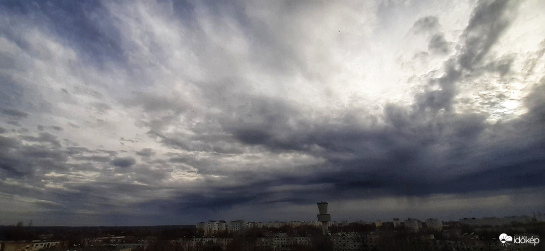 Szeged, a Maros és a Tisza felett esik az eső