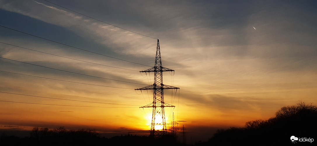 Párhuzam(L)ok... :)