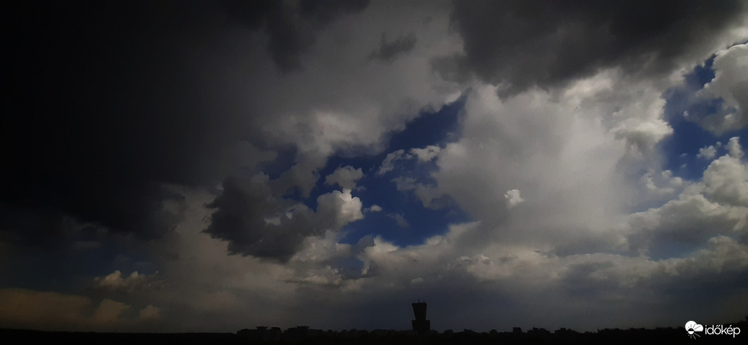 Szeged szakad az eső!!! :))