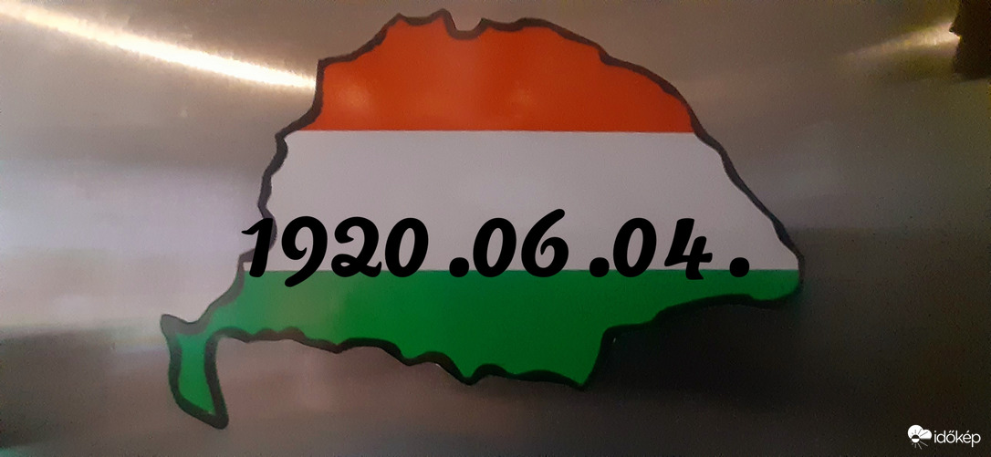 104 évvel ezelőtt, borongós, őszies idő volt akkor is... :(