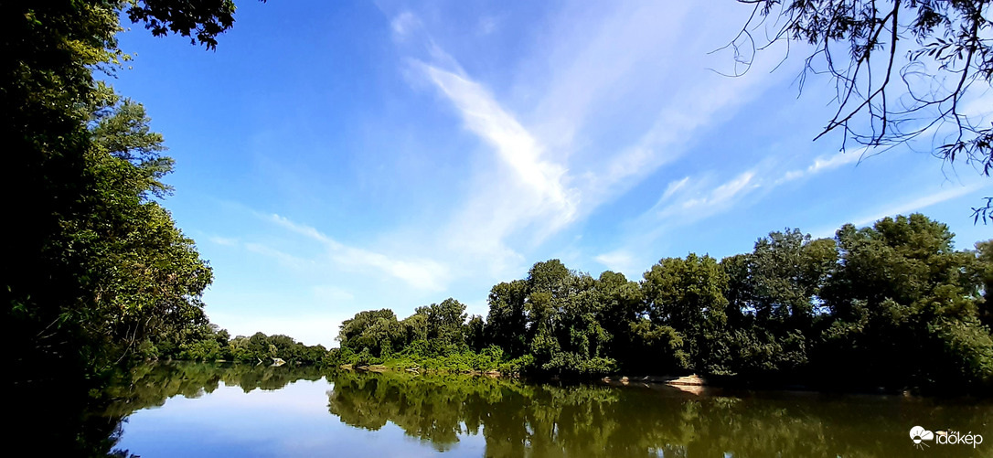 Algyő, 28°C szép tiszta idő