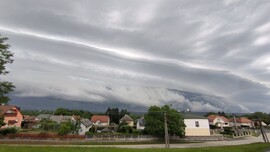 Ma esti zivatarlánc