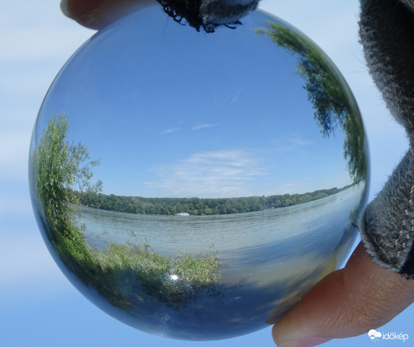 Visszaemlékezés...