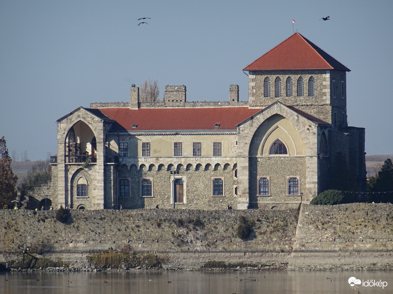 Tatai vár és madarai 