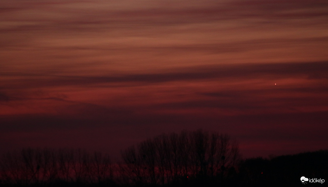 Merkúr az esti égen