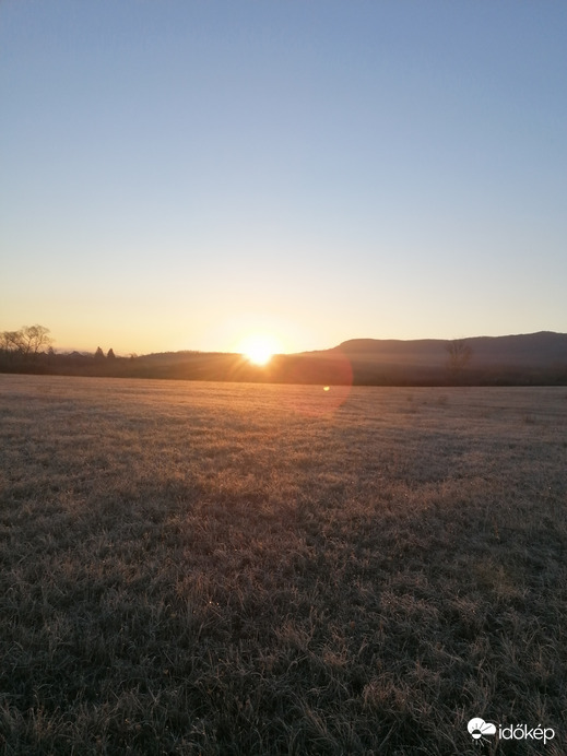Napkelte - 12°C
