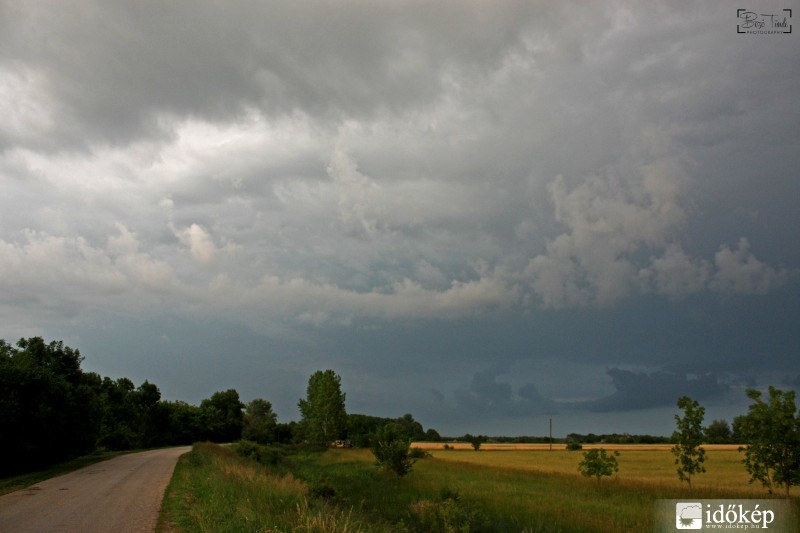Esőfelhők