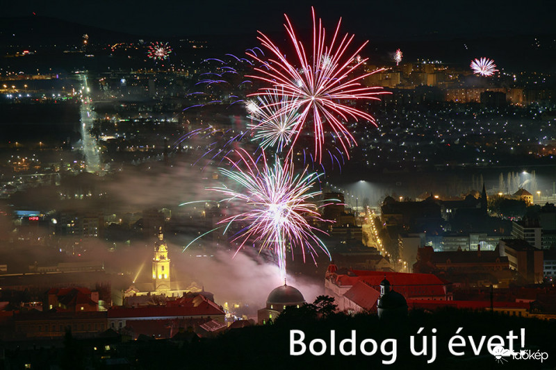 Boldog űj évet! 