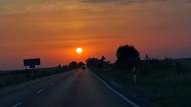 És végezetül a szaharai poros naplemente Hortobágynál