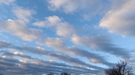 Reggeli felhőformációk 