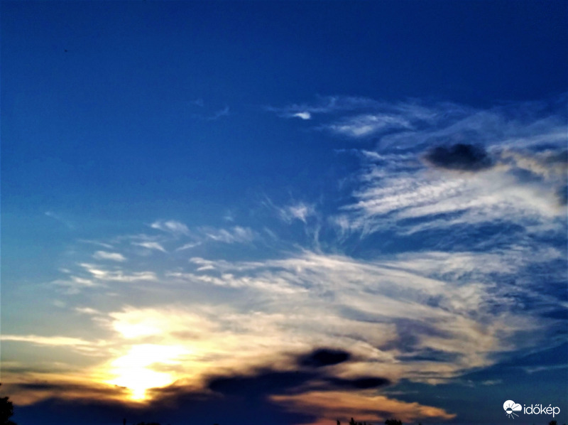 Naplemente 06. 19. 