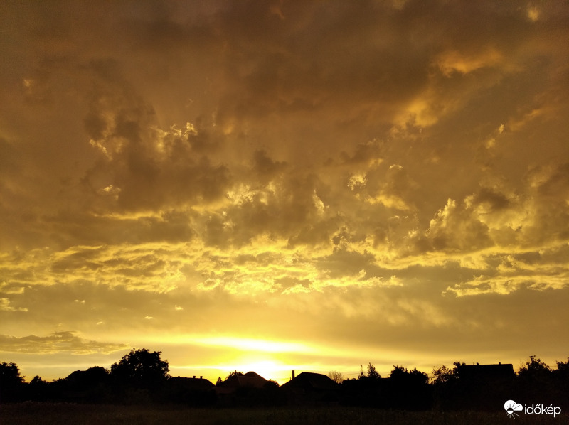 Naplemente 06. 25.