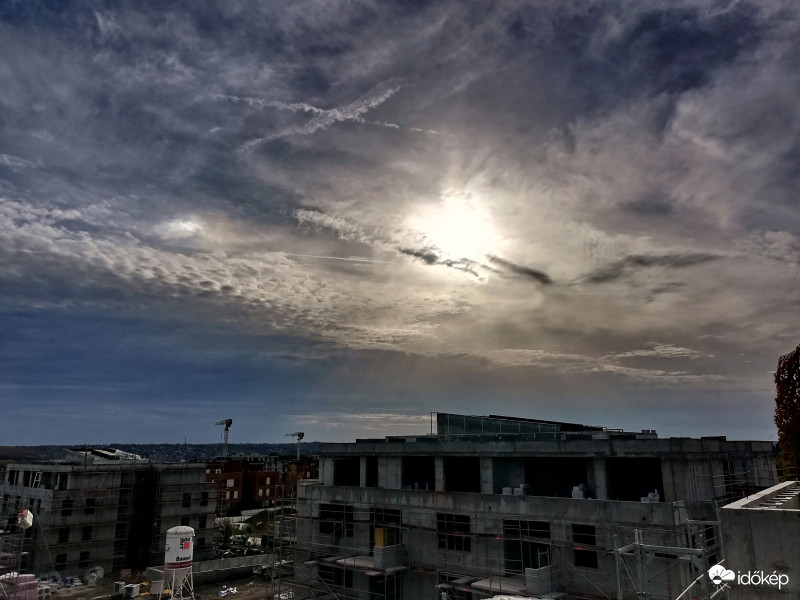 Bal oldali melléknap. 