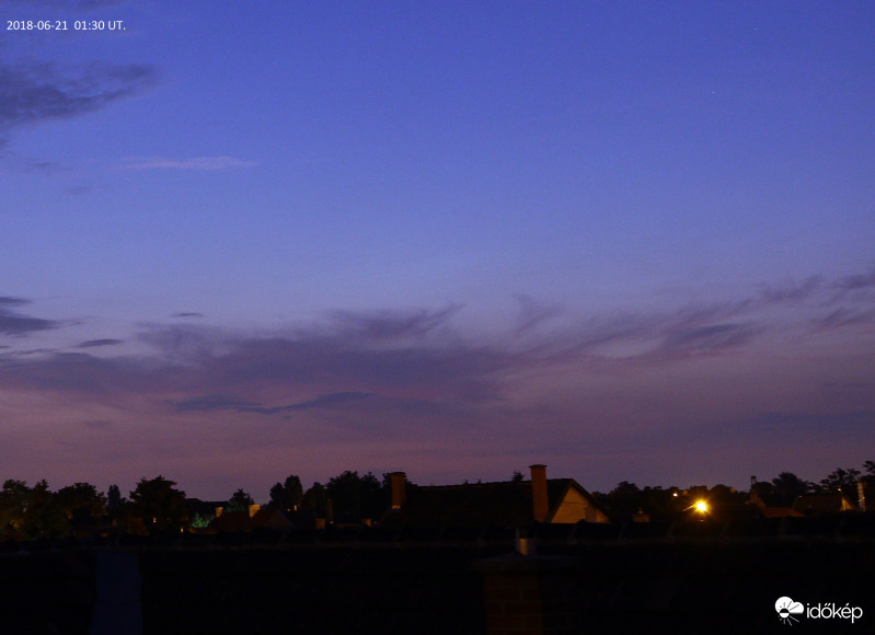 Ma hajnali NLC. (3)