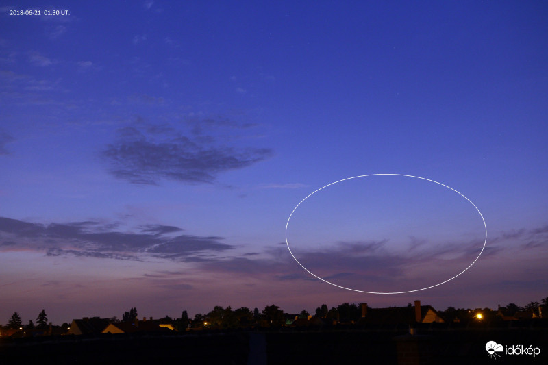 Ma hajnali NLC. (2)