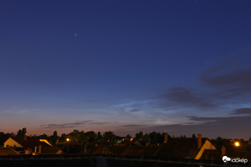 Hajnali NLC (2)