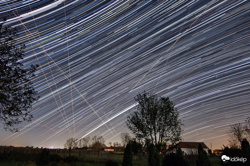 Tiszaalpári tavaszi éjszakák. (2018-04-20/22)  Csodálatos ég kevés meteorral.