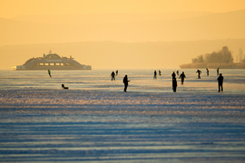 Téli alkonyat a Balatonnál