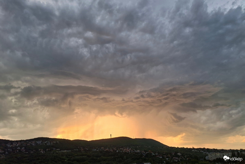 Zuharagos Naplemente