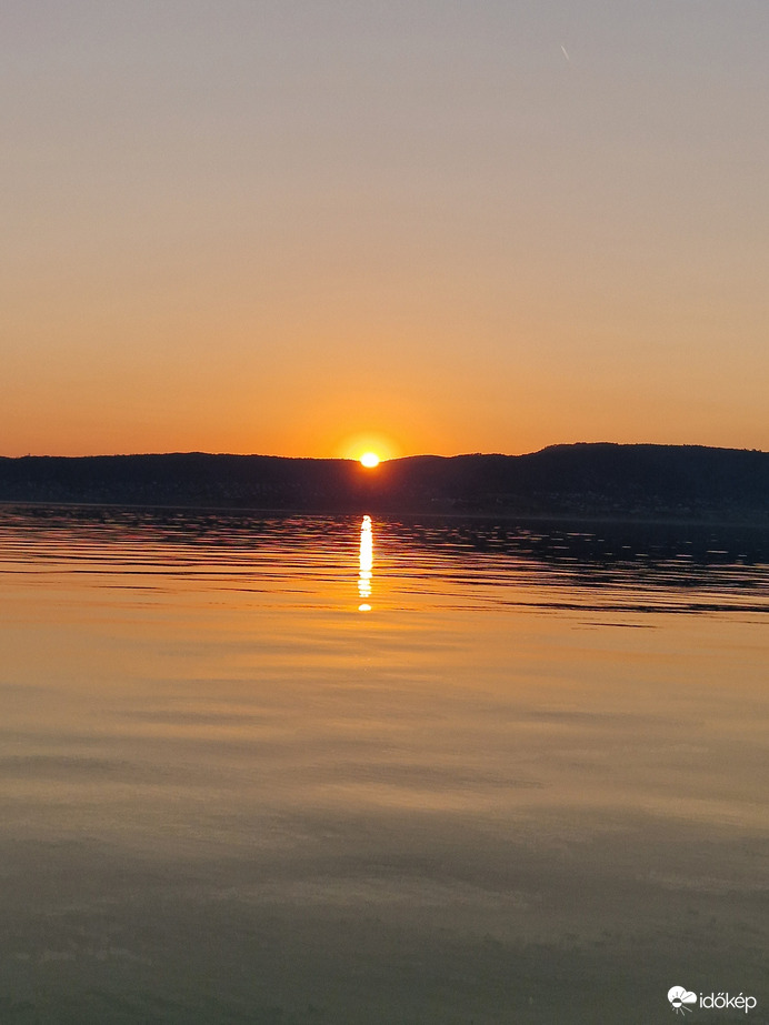 Elment a nap, ahogy mindig szokott