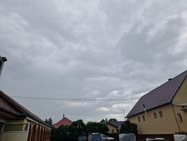 Háromhuta
