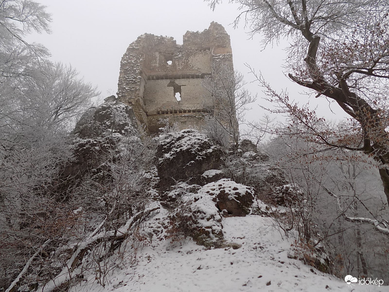 Pusztapalota(Bátorkő) vára
