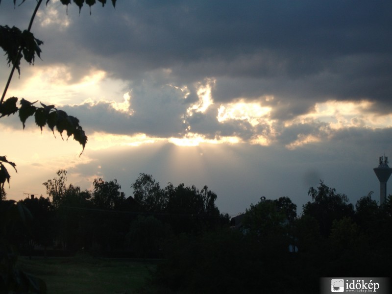 Tüzes Naplemente, Tyndall effekttel 