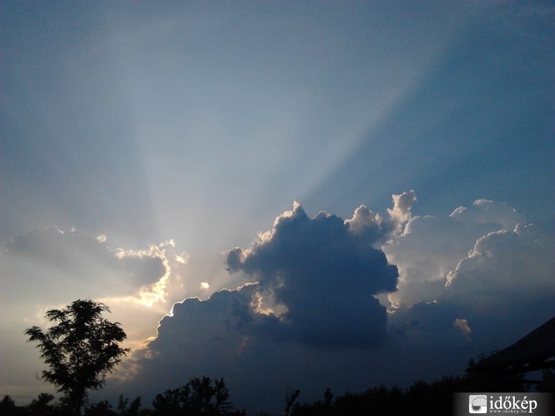 Zivatarfelhő és Tyndall jelenség 3