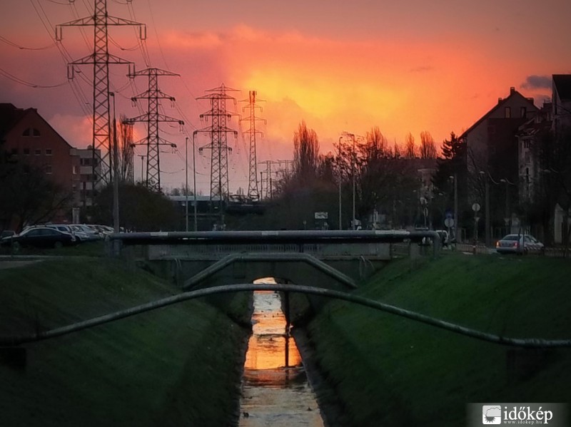 Felhőkben gazdag nap volt 