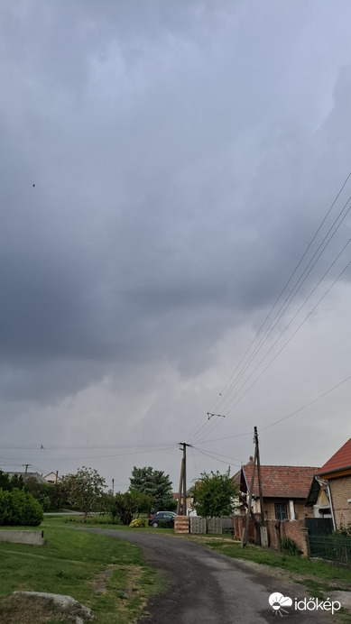 Nagykökényes