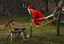 A mikulás már hasít