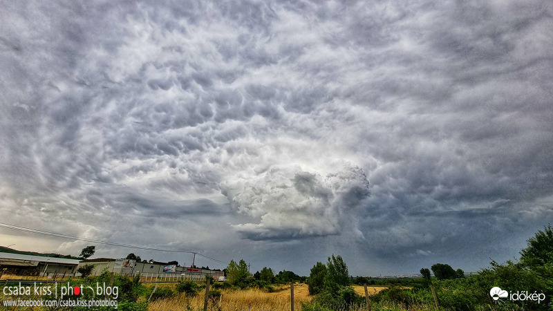 Felrobbant a légkör