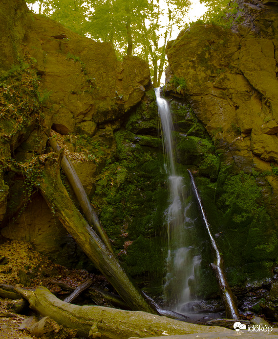 Ilona-völgyi vízesés