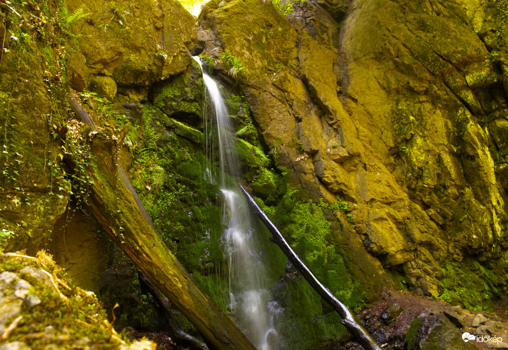 Ilona-völgyi vízesés