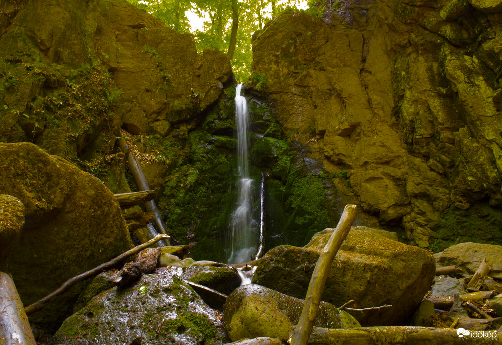 Ilona-völgyi vízesés