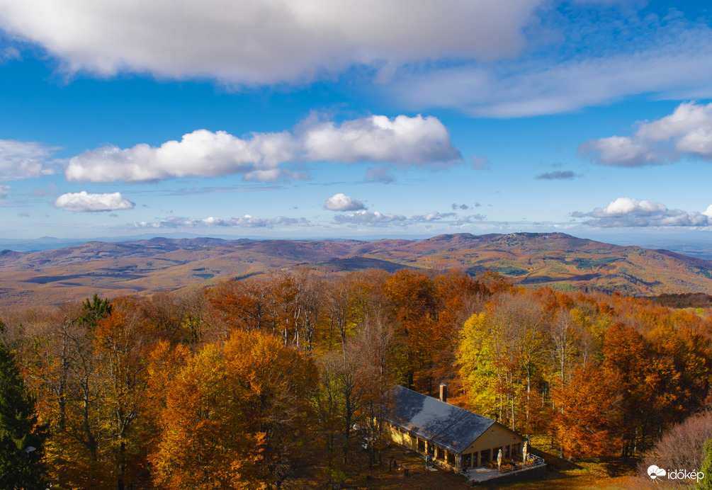 Őszi panoráma a Kékestetőről