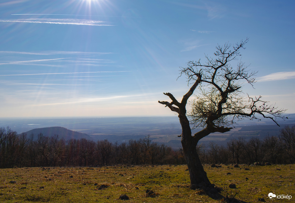 Napsütéses Eremény-tető